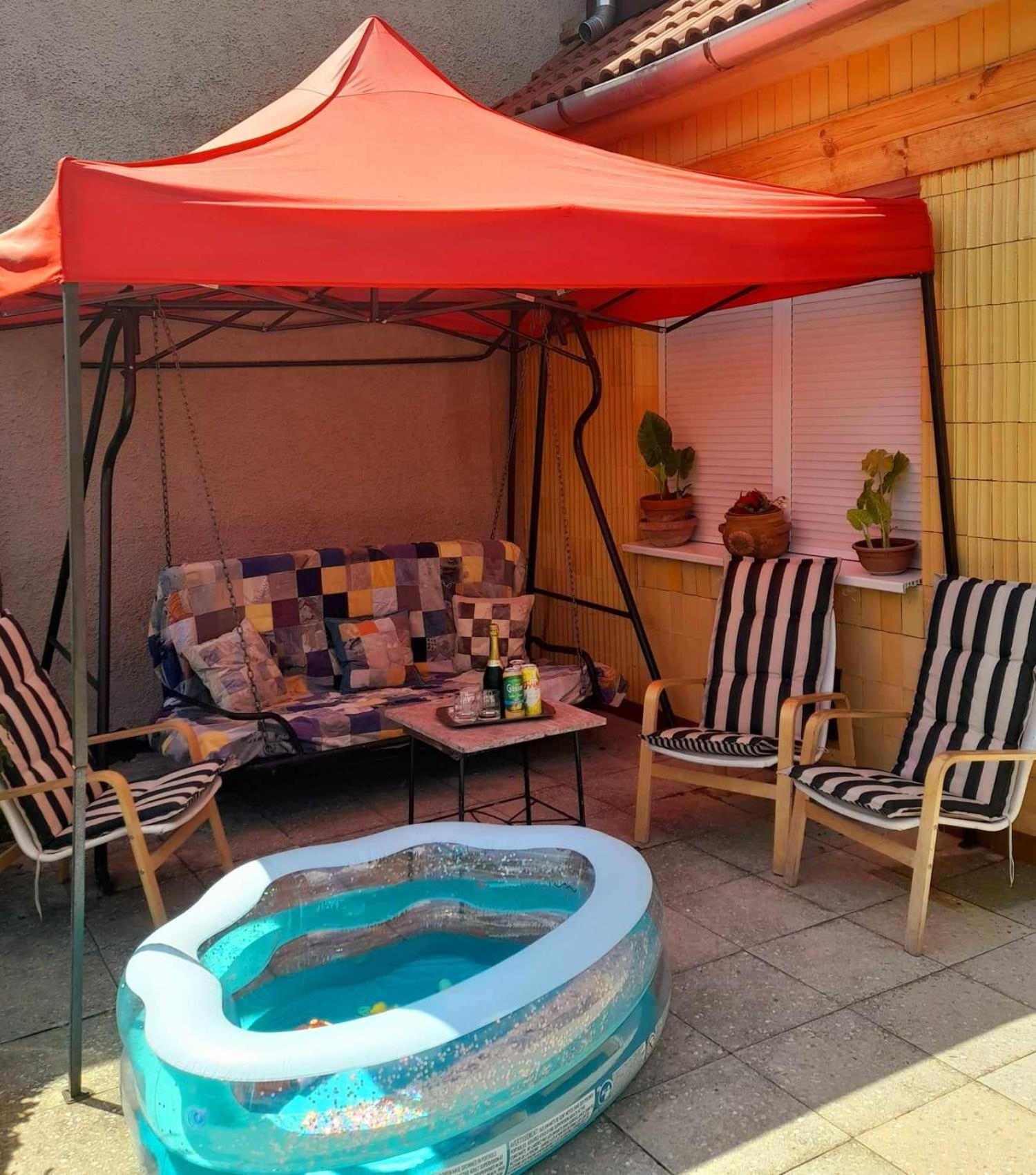 Napfuerdo Apartman Appartement Eger Buitenkant foto